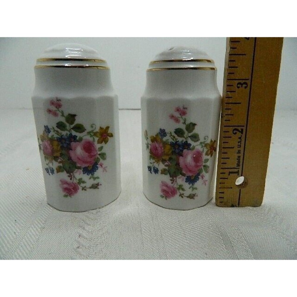 Vintage Staffordshire Fine Bone China Salt & Pepper Shakers  Made in England - Picture 8 of 8